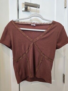Cotton On Lace-Trim V-Neck Short Sleeve Top